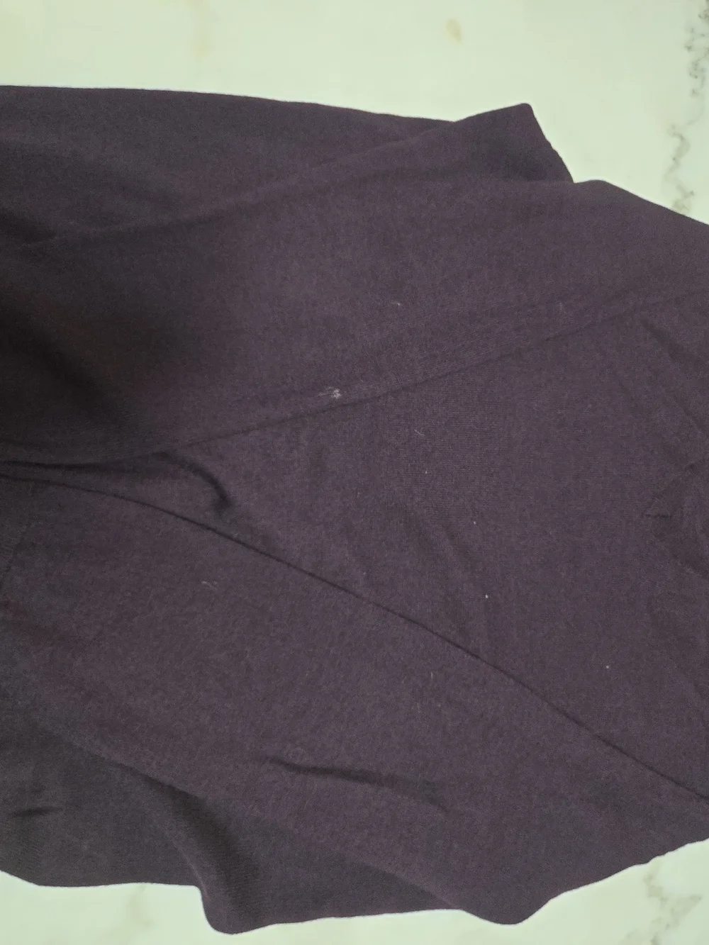 Banana Republic Men's V-Neck Sweater in Plum